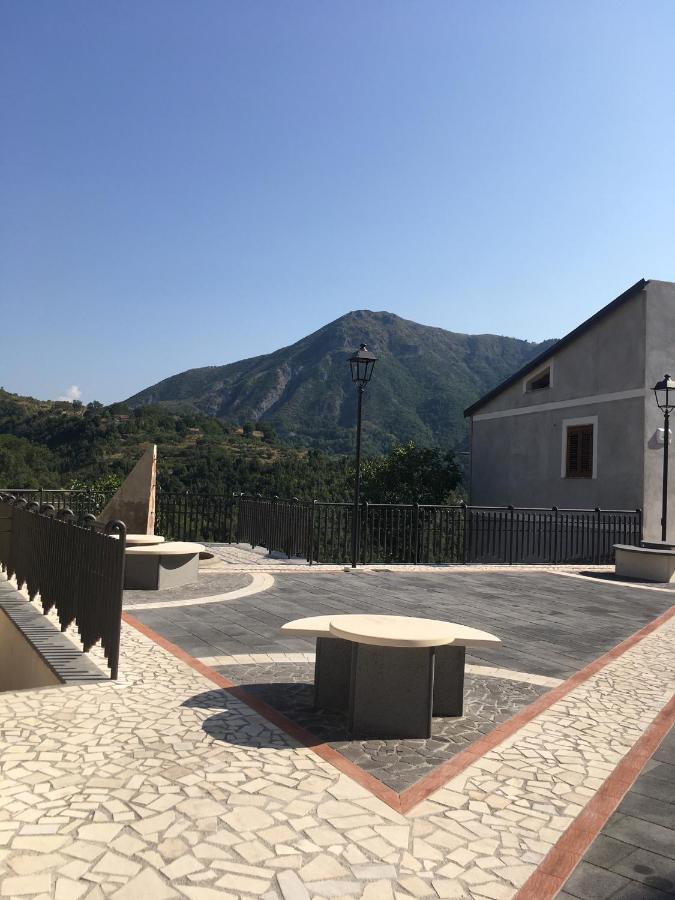 B&B Silver Sleep Papasidero Екстериор снимка